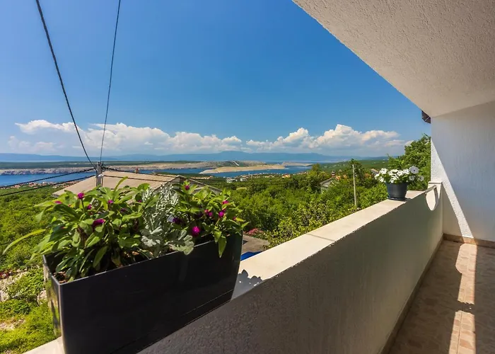 Rigo House With Private Pool, Jacuzzi And Sauna Vakantiehuis