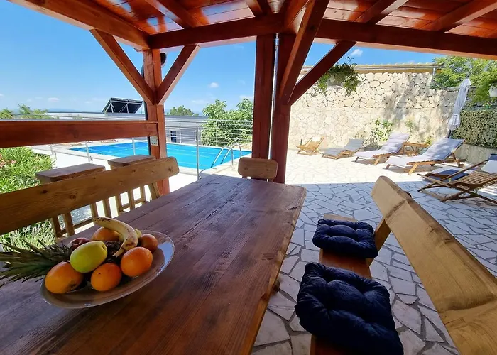 Rigo House With Private Pool, Jacuzzi And Sauna 자드라보노