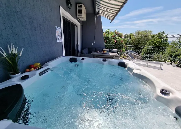 Vakantiehuis Rigo House With Private Pool, Jacuzzi And Sauna *