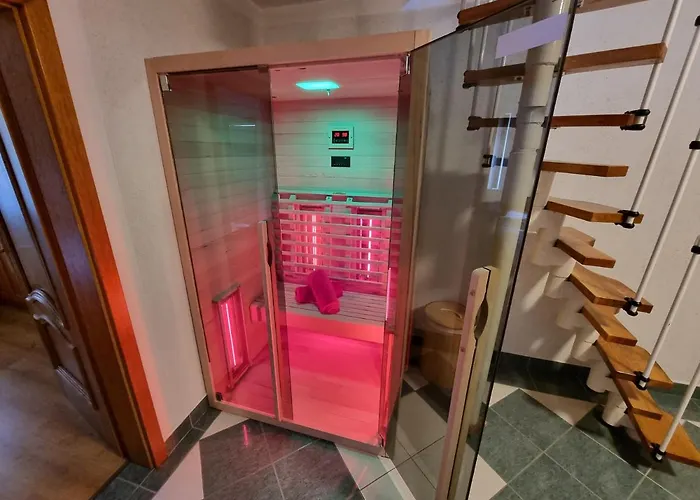 Rigo House With Private Pool, Jacuzzi And Sauna 자드라보노