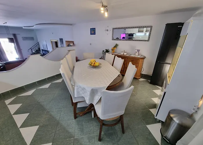 Rigo House With Private Pool, Jacuzzi And Sauna Vakantiehuis *