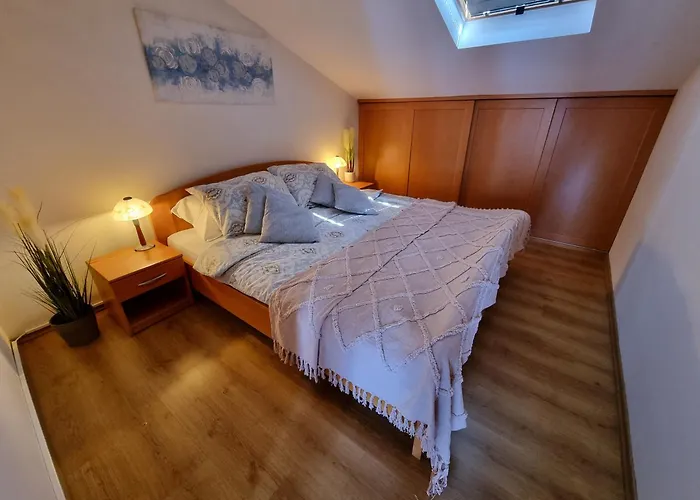 Vakantiehuis Rigo House With Private Pool, Jacuzzi And Sauna Jadranovo