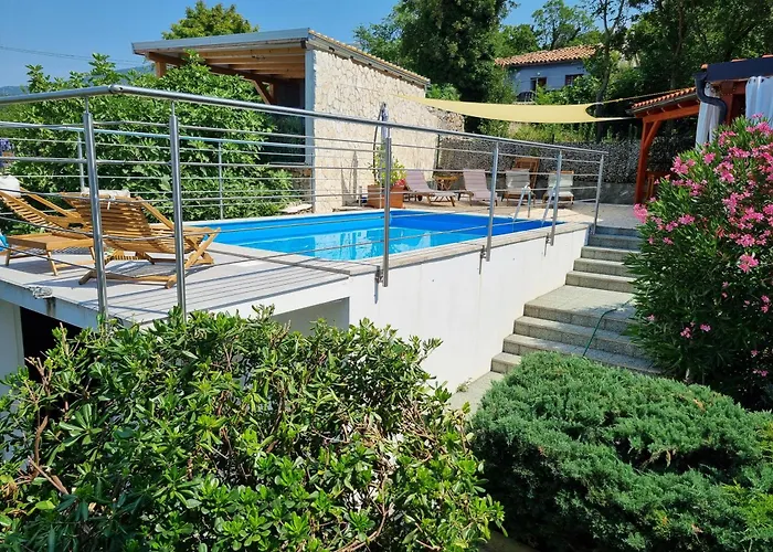 Rigo House With Private Pool, Jacuzzi And Sauna * Jadranovo